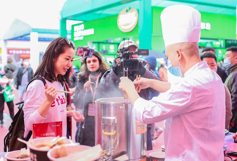 冬天的火鍋市場有多好？看完后悔沒早開店！