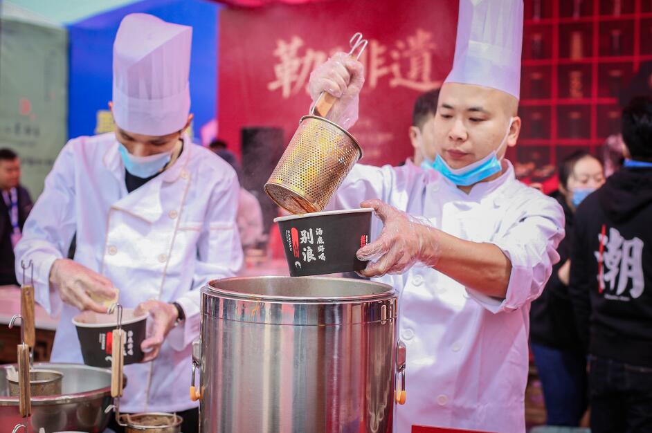 任丘開火鍋加盟店，請先做好這些調研工作！