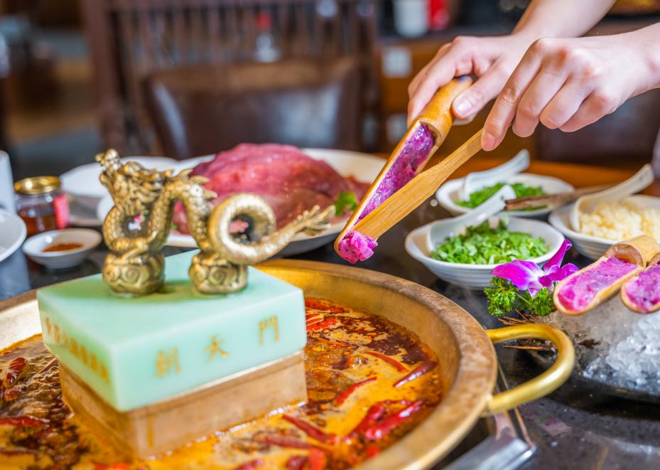 四川有名氣的火鍋品牌有哪些？這家的歷史有點久遠(yuǎn)！
